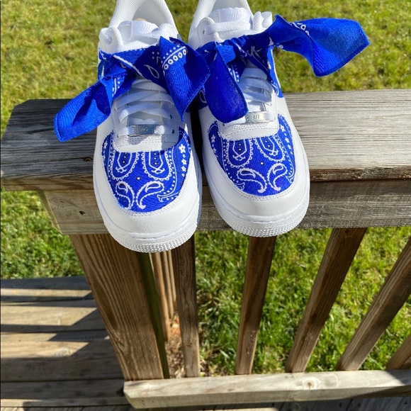 Custom Air Forces one bandana - Picture 2 of 4